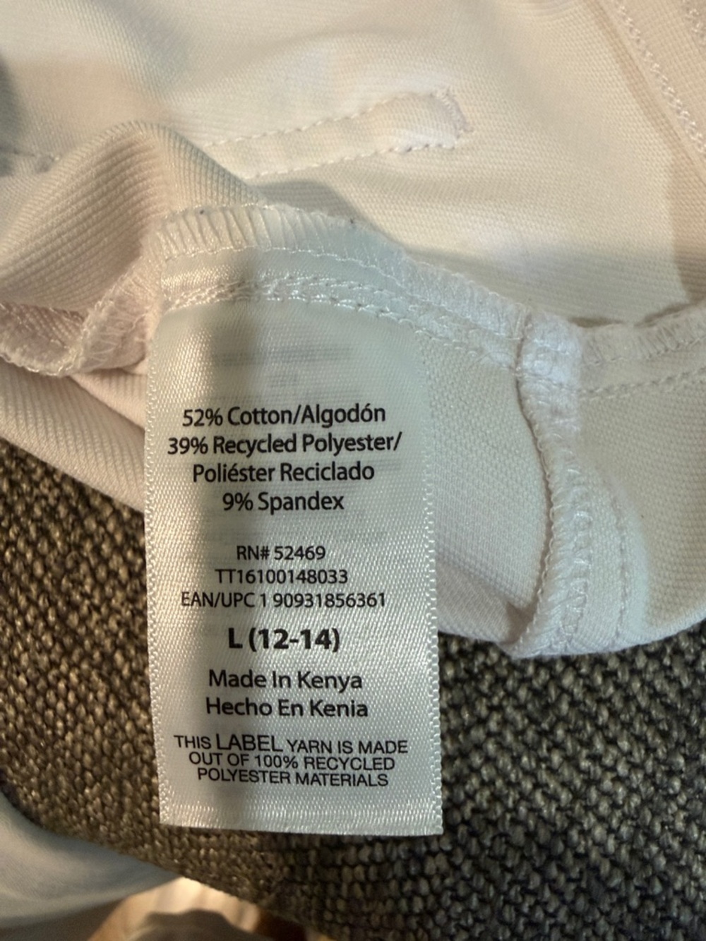 Time and Tru white Pull-On capri length Pants - Picture 4 of 4